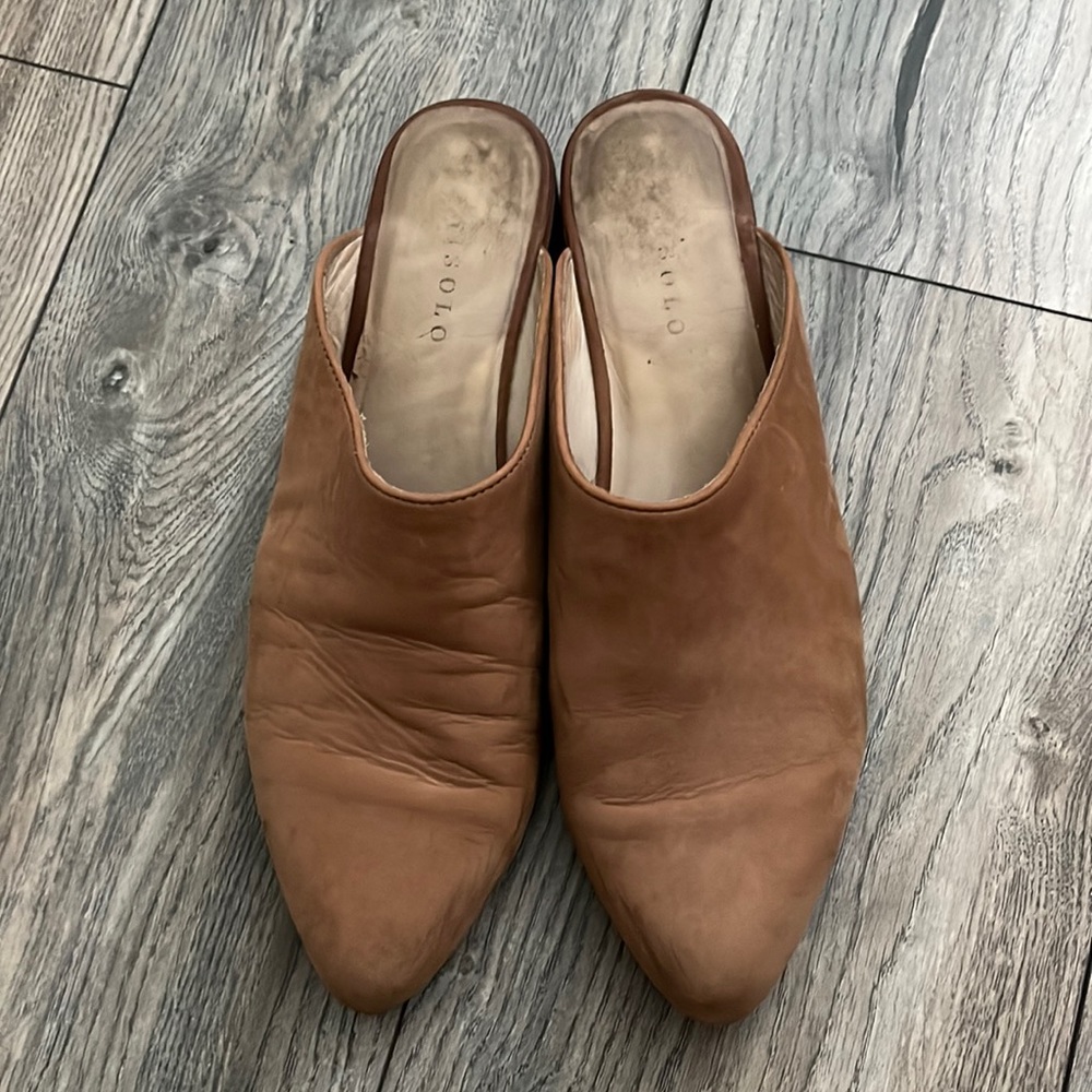 Nisolo mules